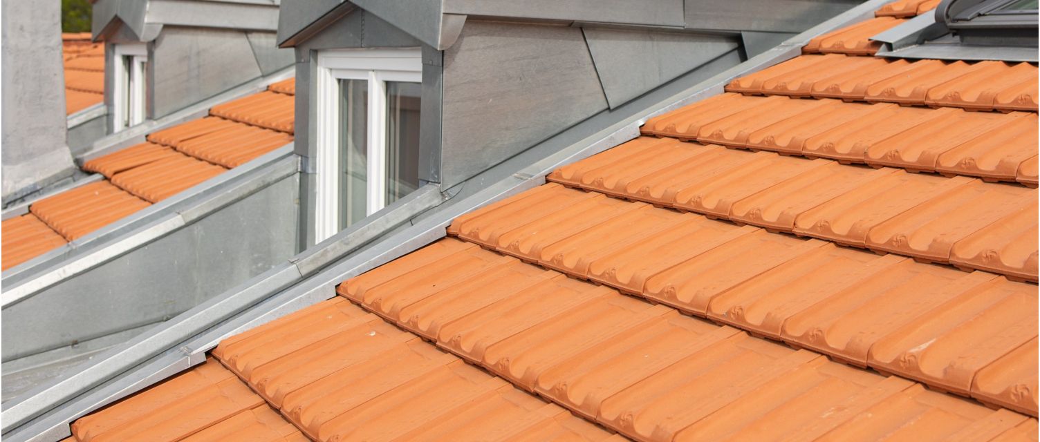 Réalisation de toiture en Marseille Rouge Edilians