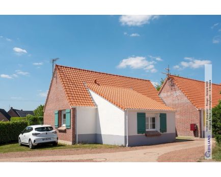 Toiture tuiles faiblement galb&eacute;es